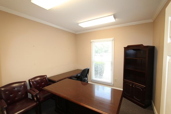 Office Space For Sale/Lease: 101 Madison Plz, Hattiesburg, MS 39402